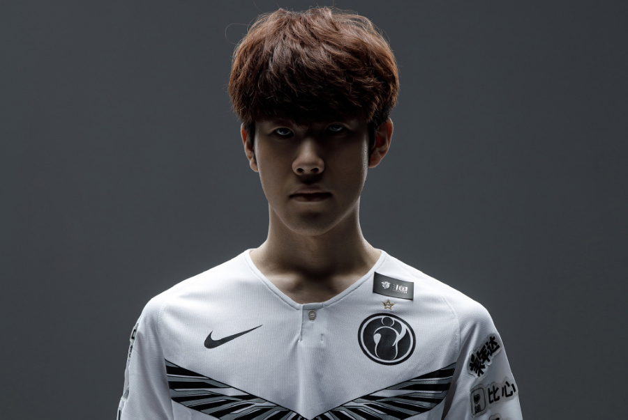 斗地主中期节奏怎么调（如何把握斗地主中期节奏）