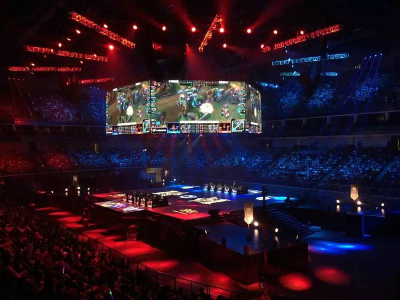 【赛前预告】12月24日德玛西亚杯，FPX vs TES VG vs SN