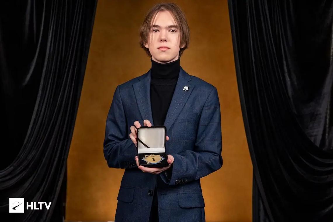 【lpl战报】BLG 2-0 LGD：BLG收官之战 直落两局成功零封LGD